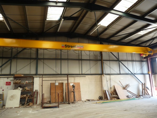 Ideal crane for a great price.